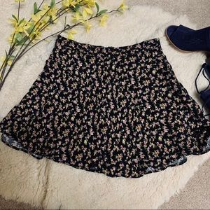 Floral mini skirt